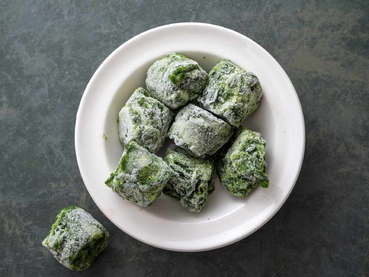 STORING Spinach blanching and freezing
